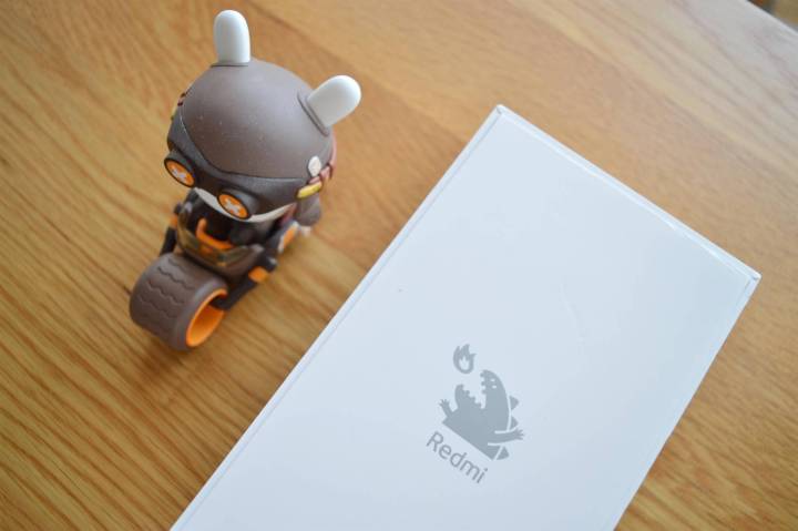 ▼包装盒底部的喷火小怪兽呆萌呆萌的,非常有趣,re