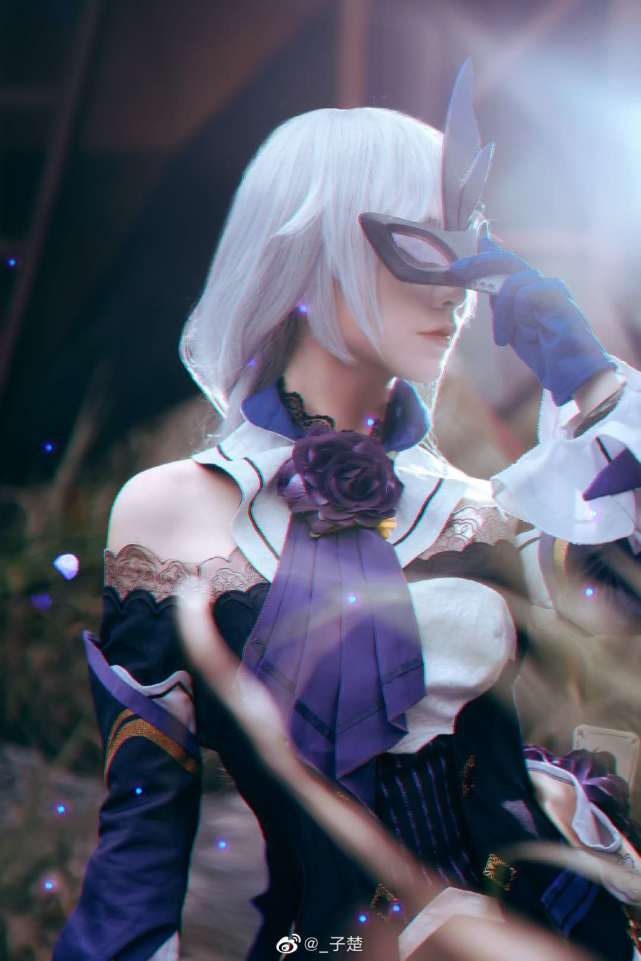 cos欣赏崩坏三卡莲