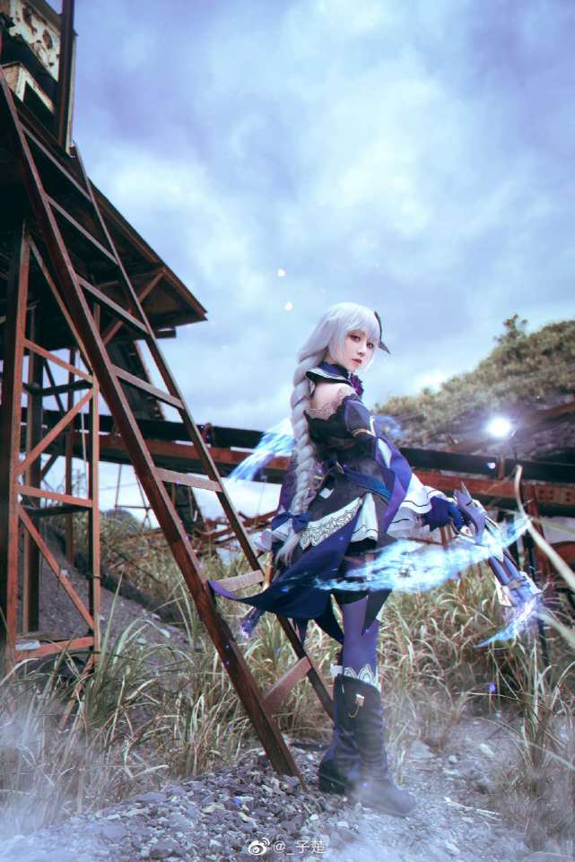 cos欣赏崩坏三卡莲