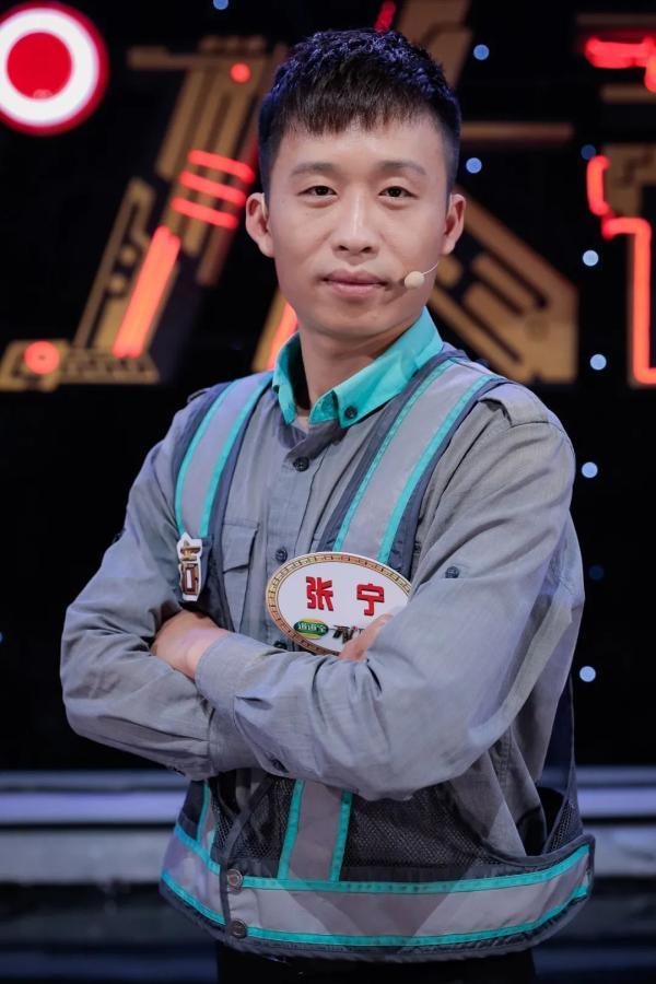 郝天北京航天航空大学学生喜宝举重教练滕珊珊自媒体工作者姜帅超人