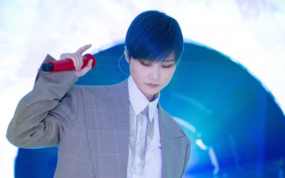 李宇春|李宇春百科遭恶意删除，字数缩水一半，学历奖项代言全“消失”了