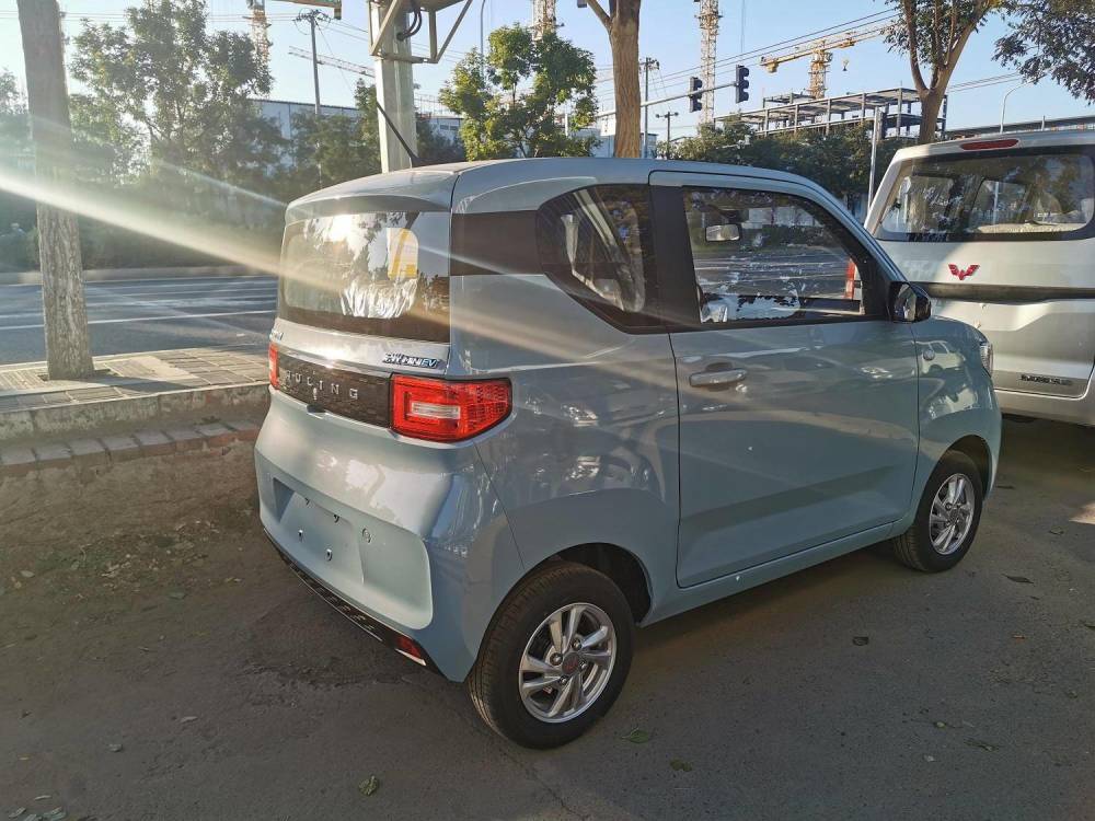 小鹏|实地探店，比亚迪汉“变相加价” 宏光MINI EV北京遇冷