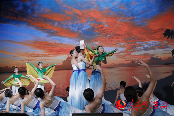 读澳门|以艺抗疫莲成一心朗读大会在澳门举行