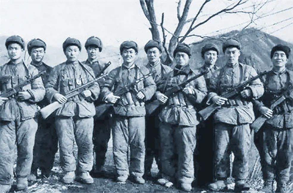 中国人民志愿军战士在朝鲜战场