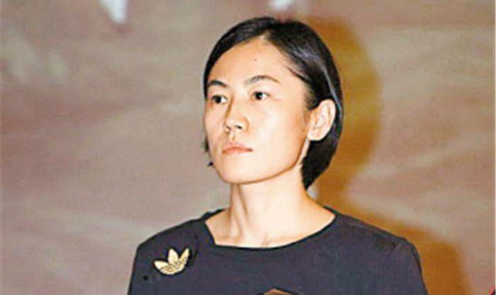 窦唯前妻近照公开 气质优雅丝毫不像当过第三者 至今仍然是单身 腾讯新闻