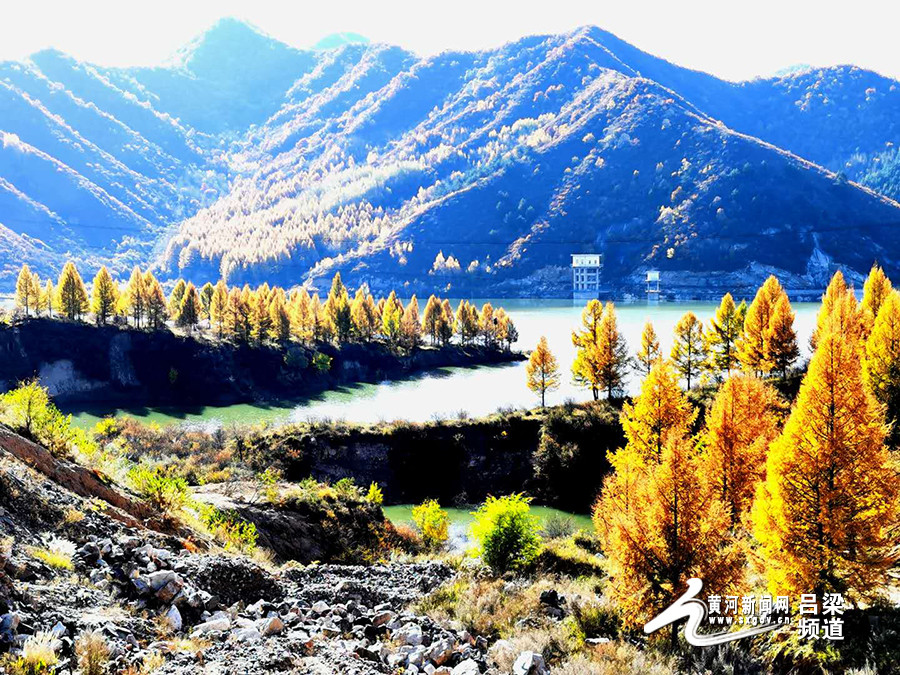 离石秋景美如画