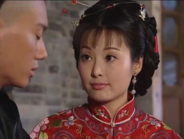 中聪慧的杜小月;《永不瞑目》中敢爱敢恨,性感美丽的欧阳兰兰……作为