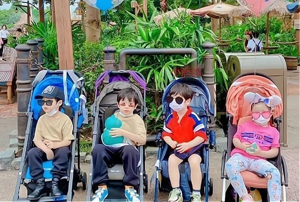 angelababy|Baby将小海绵打扮成蜘蛛侠畅游乐园，遇路人偷拍强势保护孩子