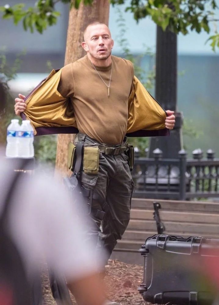 《美队2》的"跳跃者巴托克"现身《猎鹰与冬兵》片场_腾讯新闻