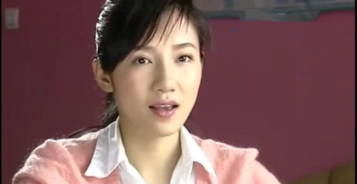 有种整容叫快乐星球的欧阳老师如今嫁给小包总穿上吊带颜值逆天