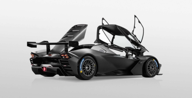 ktm发布530匹的四轮赛车全车碳纤维打造售价23万欧