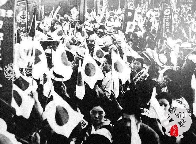 二战时日本民众真的会为了天皇玉碎吗