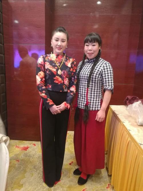 星光大道冠军曾上春晚压轴一年后惊现街头卖唱她经历了啥