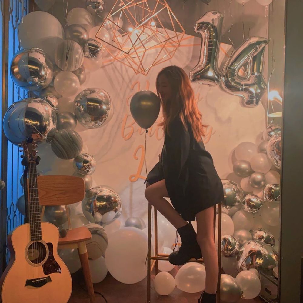 李亚鹏|李亚鹏罕见分享女儿小时候唇裂手术后照片，李嫣嘴唇上还贴着胶布