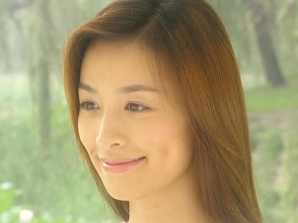 人均三角恋,人均备胎,幸好《绝对计划》最吸引人的部分是打斗和搞笑