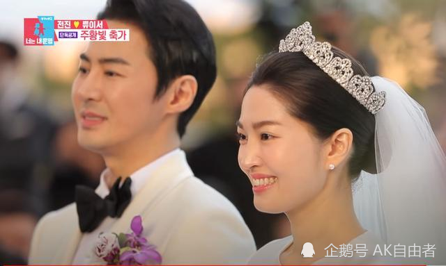 神话组合成员朴忠载在综艺同床异梦2节目中公开了自己的婚礼