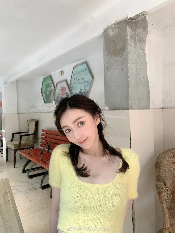 网红|他这条引发争议的微博到底是谁删的？