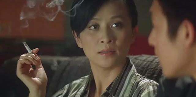 提起刘嘉玲,相信喜欢港片的观众都不陌生.