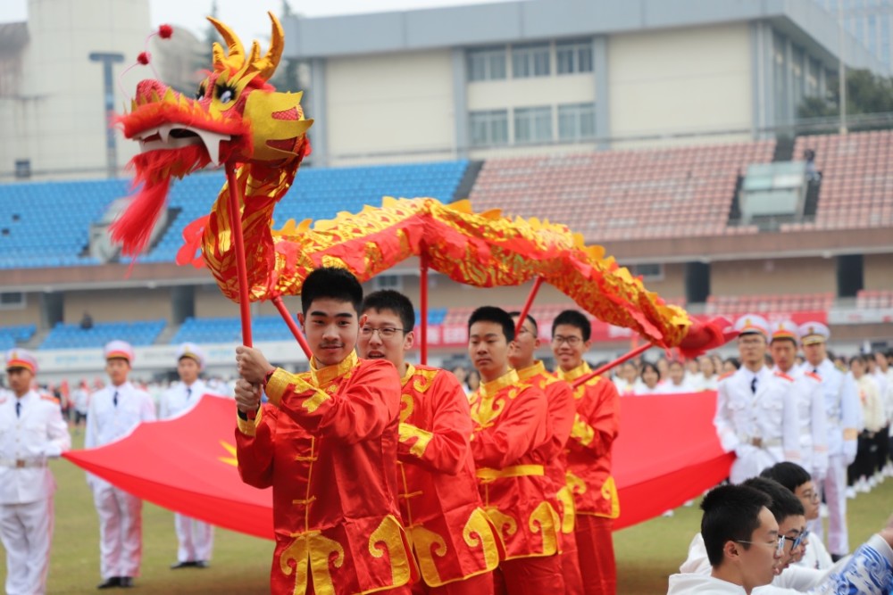 超燃杭州這所學校運動會開幕式創意滿滿