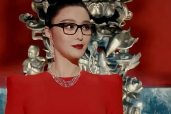 范冰冰|范冰冰奶奶旧照曝光，清纯美颜胜过孙女，或是营销复出新手段？