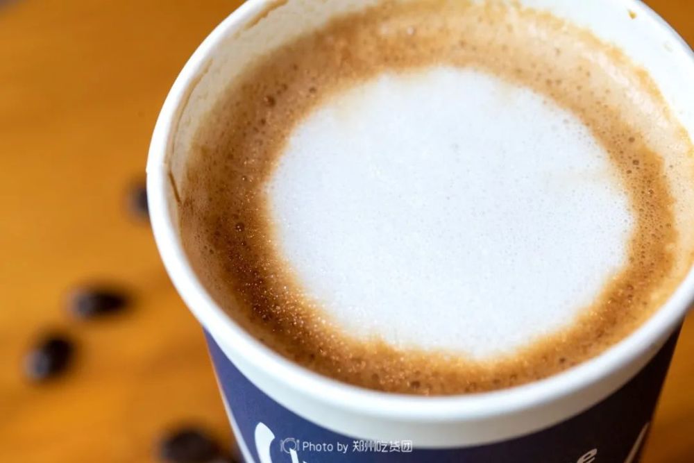 大师升级瑞幸把澳瑞白做成了喝不起的样子
