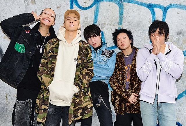 bloo的《downtown baby》最近也因节目《闲着干嘛呢?》重新获得关注.