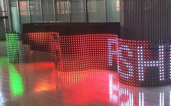 led网格屏价格多少钱一平方?具体报价费用哪些组成