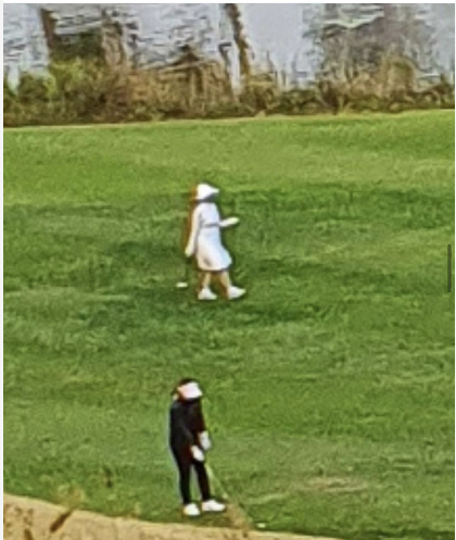 金泰希|偶遇金泰希夫妇带娃现身乐园，Rain单手推婴儿车爸爸力十足