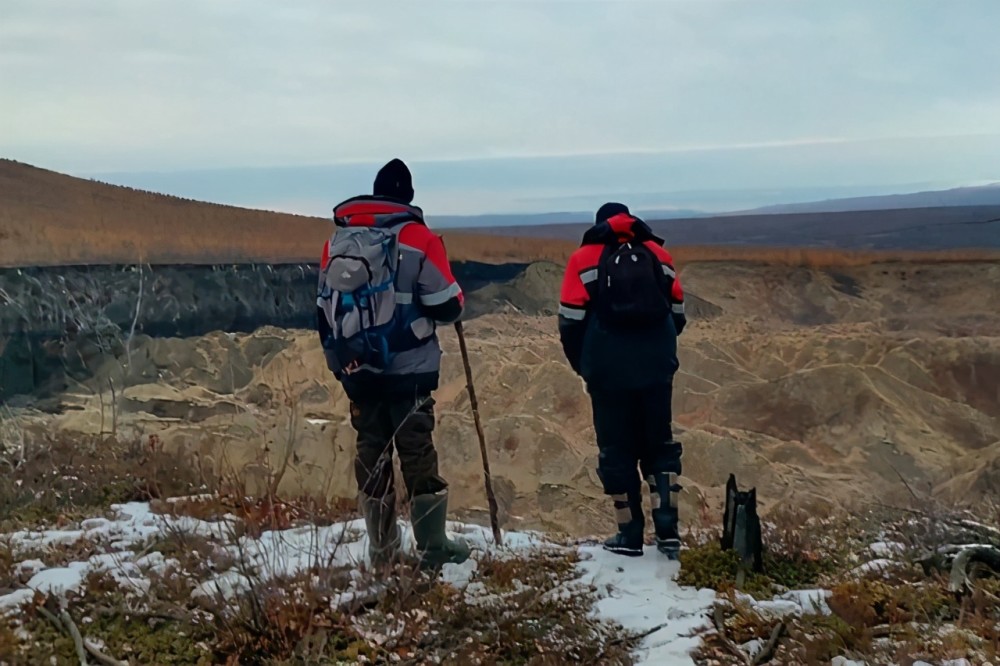 永久冻土|1960年，苏联发现一地表裂缝，六十年来开启疯狂成长史