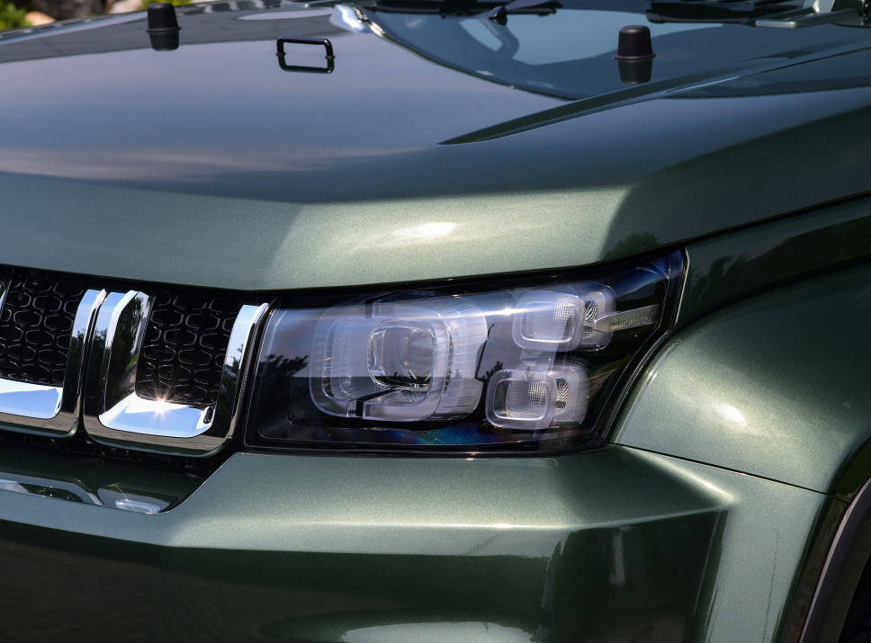 北京|越野界的全新“搅局者”！入门搭2.0T＋四驱，比牧马人霸气，还配双开门