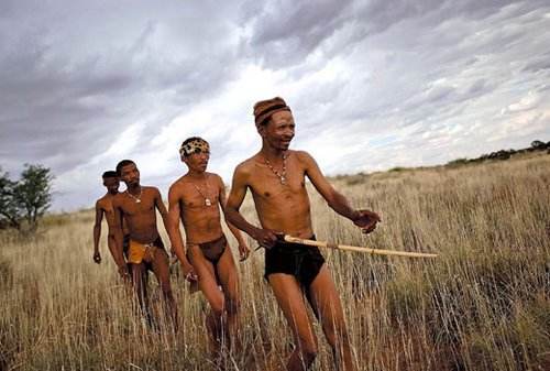 黑人|三大人种中，黄种人的身体是弱势，最大的优势白人和黑人都比不了