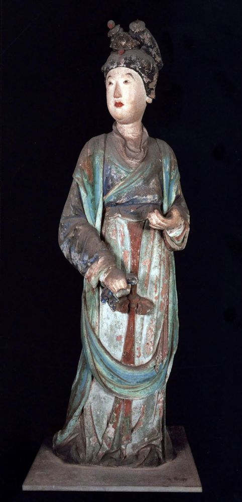 艺术价值比肩天龙山佛首的晋祠宋塑侍女像