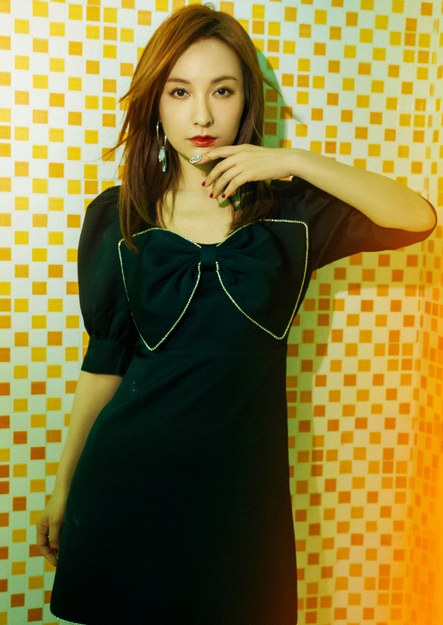 还不懂吴昕为何无人娶?看她路人生图下的状态,这有谁敢追