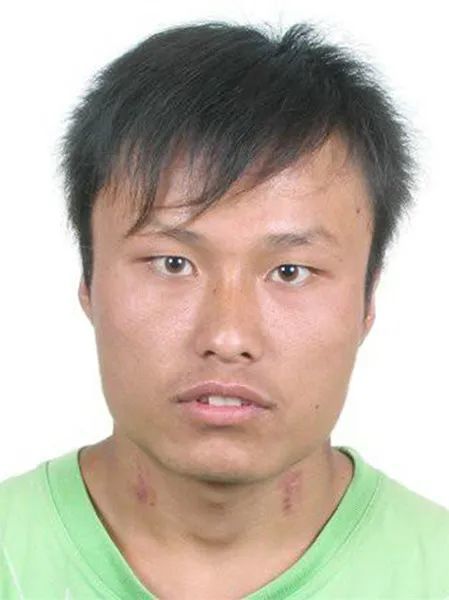 警方悬赏5万元缉捕这名命案嫌疑人!