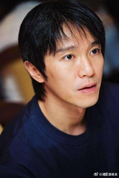 周星驰|周星驰方否认拖欠巨额债务