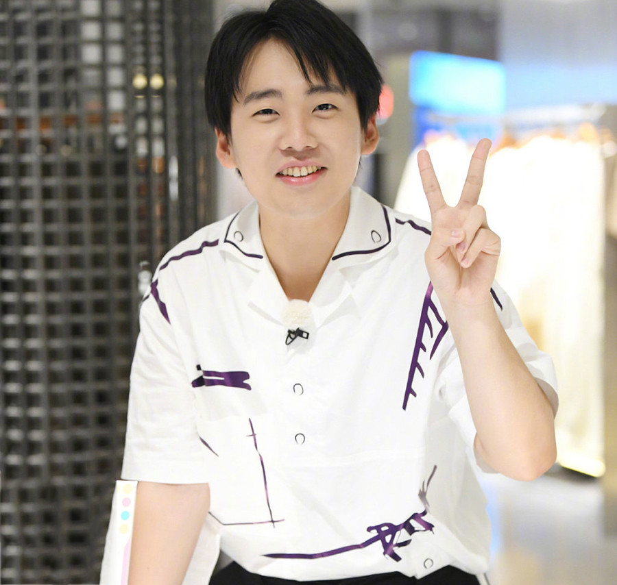 郭麒麟聊择偶标准显真实表示能接受自己找一个大10岁的女友