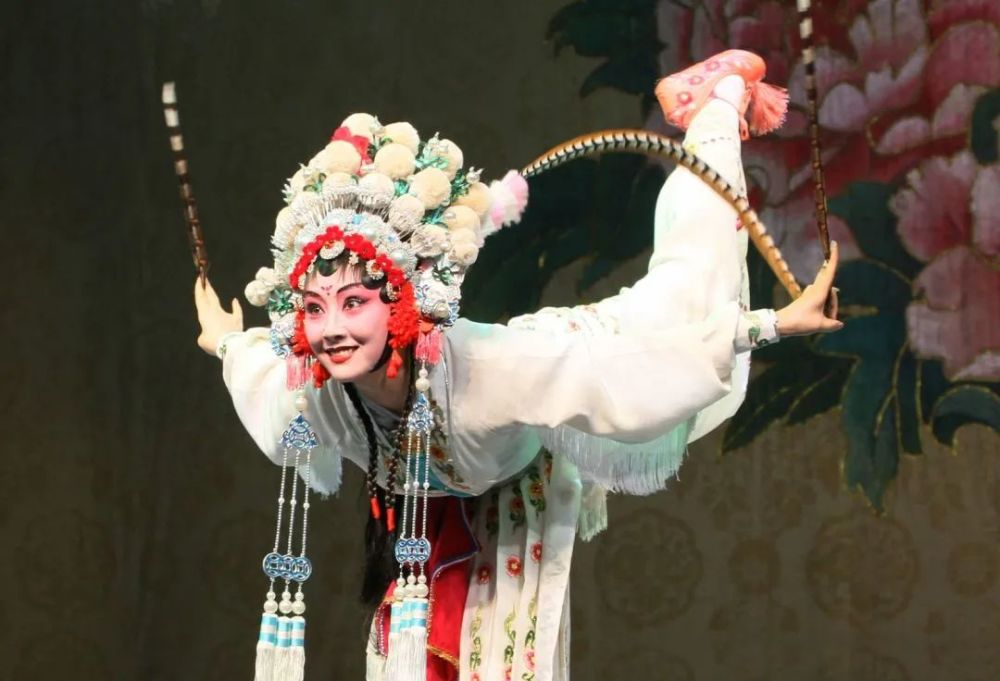 三言戏语好看的身段找到了