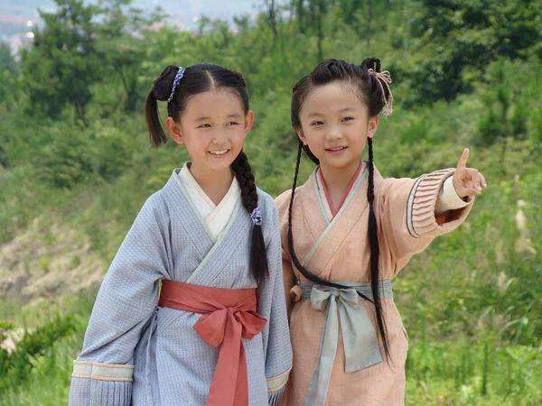 童星|“红过”，是童星逃不过的心酸