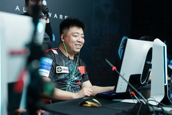 sv五连胜马哲爆发是关键四步枪没有短板难逢敌手