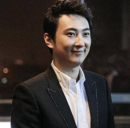 王思聪|翻身仗？王思聪登顶胡润百富榜首，早前旗下公司破产，产品被拍卖