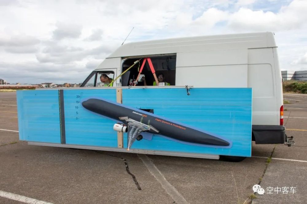 空中客车|空客真的仿照信天翁的翅膀，开始制造、测试机翼