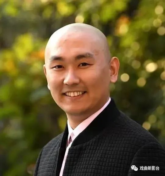 先后就读于山东省戏曲学校,中国戏曲学院,师从马名骏,金世芬,宋昌林