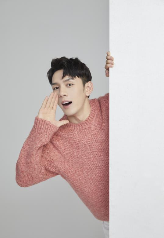 李佳琦|李佳琦薇娅双十一首场直播有多火？近3亿人在线，万元面霜秒清