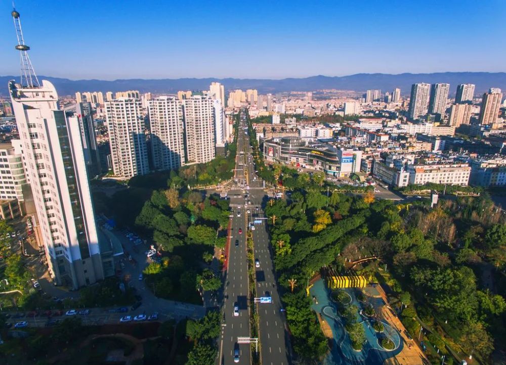 以城市经济带动全域经济发展