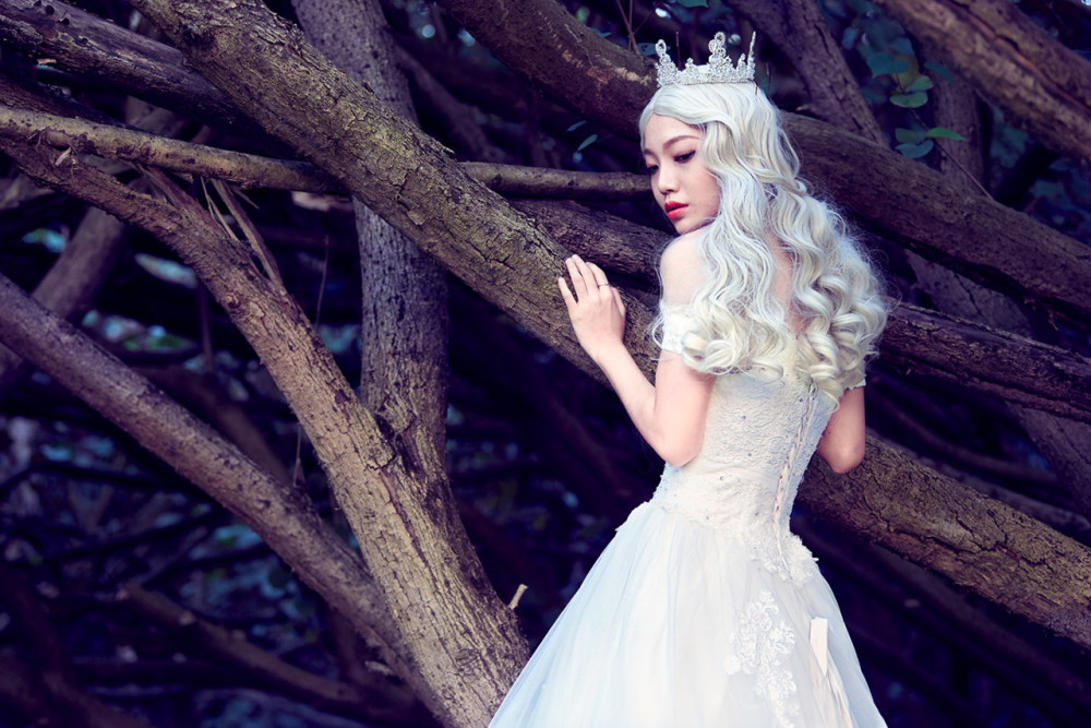 爱丽丝梦游仙境白皇后cosplay