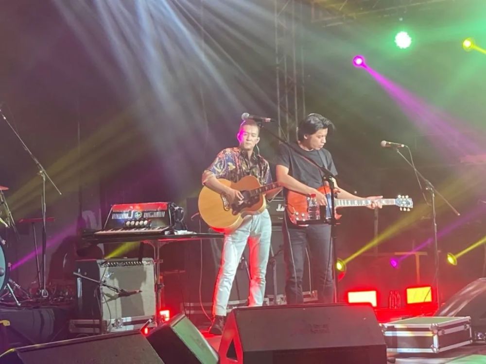 五条人|我把自己编的书送给了五条人