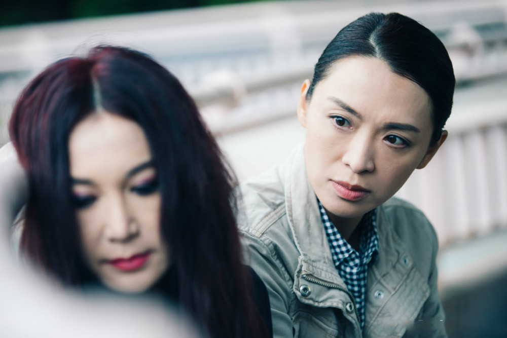 堕落花上映温碧霞复出之作身材不输当年题材人性深刻