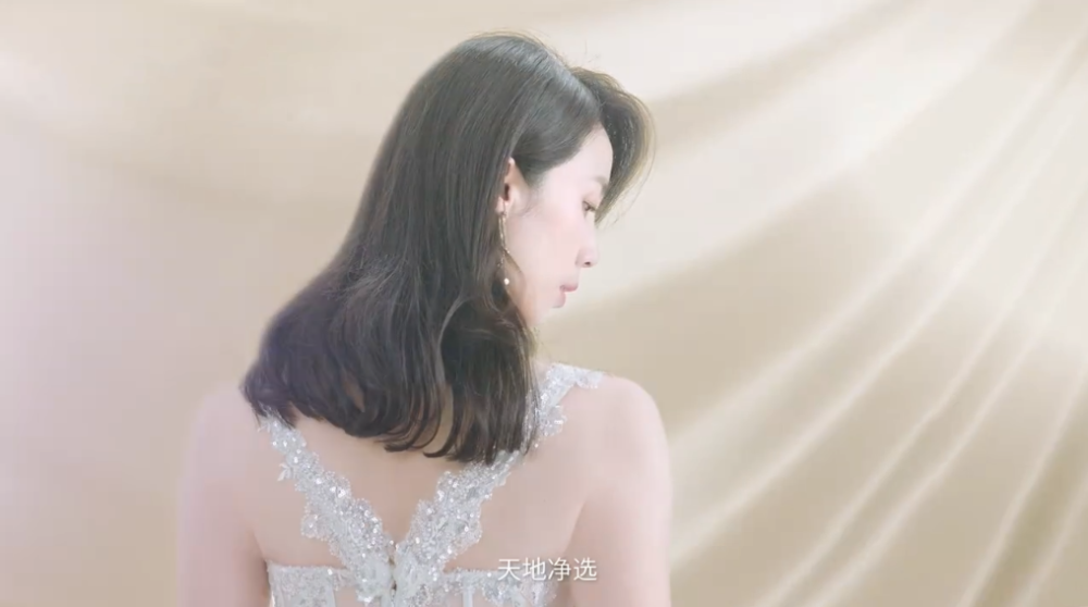 孙莉|复出了！孙莉最新广告片身材气质绝了，为黄磊生三娃后仍是少女颜