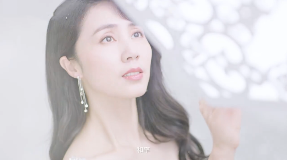 孙莉|复出了！孙莉最新广告片身材气质绝了，为黄磊生三娃后仍是少女颜