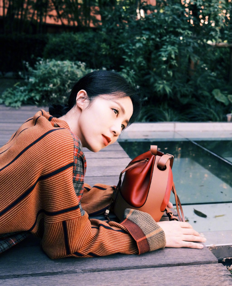 孙莉|复出了！孙莉最新广告片身材气质绝了，为黄磊生三娃后仍是少女颜